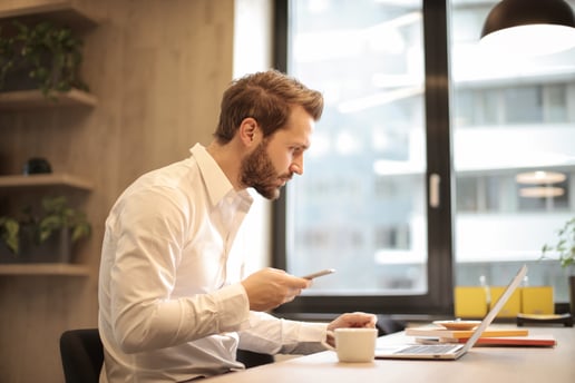 beard-coffee-concentration-926390